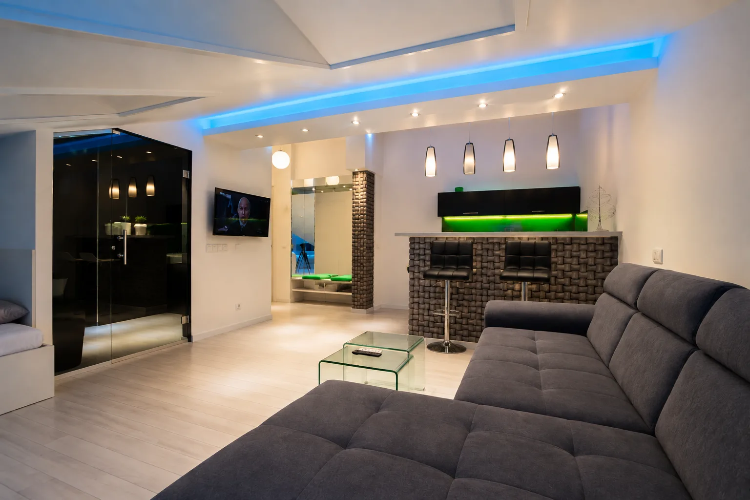 Domino 1 — apartman sa jacuzzijem i saunom, Novi Beograd, Beograd (slika 2 od 11)