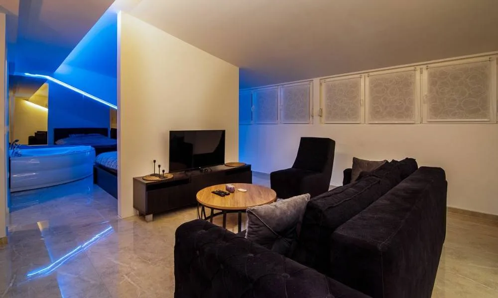 Boom 2 — apartman sa jacuzzijem i saunom, Novi Beograd, Beograd (slika 8 od 15)